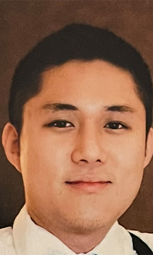 Houston Texas dentist Thomas Ahn D D S